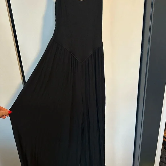 American Eagle Outfitters Black Jumpsuit - Picture 2 of 4